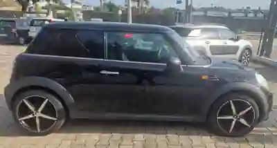 MINI One 2012 - 8750 EUR, 149000 km - 149000km - foto 9 de 13