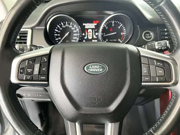 Land Rover Discovery Sport 2016 - 18600 EUR, 121987 km - AUTO.MOTO.pt - 121987km - foto 18 de 21
