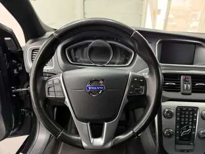 Volvo V40 2015 - 11990 EUR, 151000 km - 151000km - foto 8 de 29