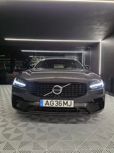 Volvo V90 2021 - 29750 EUR, 144000 km - 144000km - foto 8 de 24