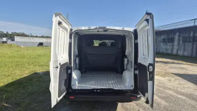 Renault Trafic 2.0 DCI L2 H1 2019 - 24900 EUR, 125914 km - AUTO.MOTO.pt - 125914km - foto 3 de 20