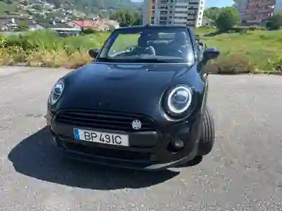 MINI Cabrio 2020 - 18400 EUR, 133000 km - AUTO.MOTO.pt - 133000km - foto 2 de 20