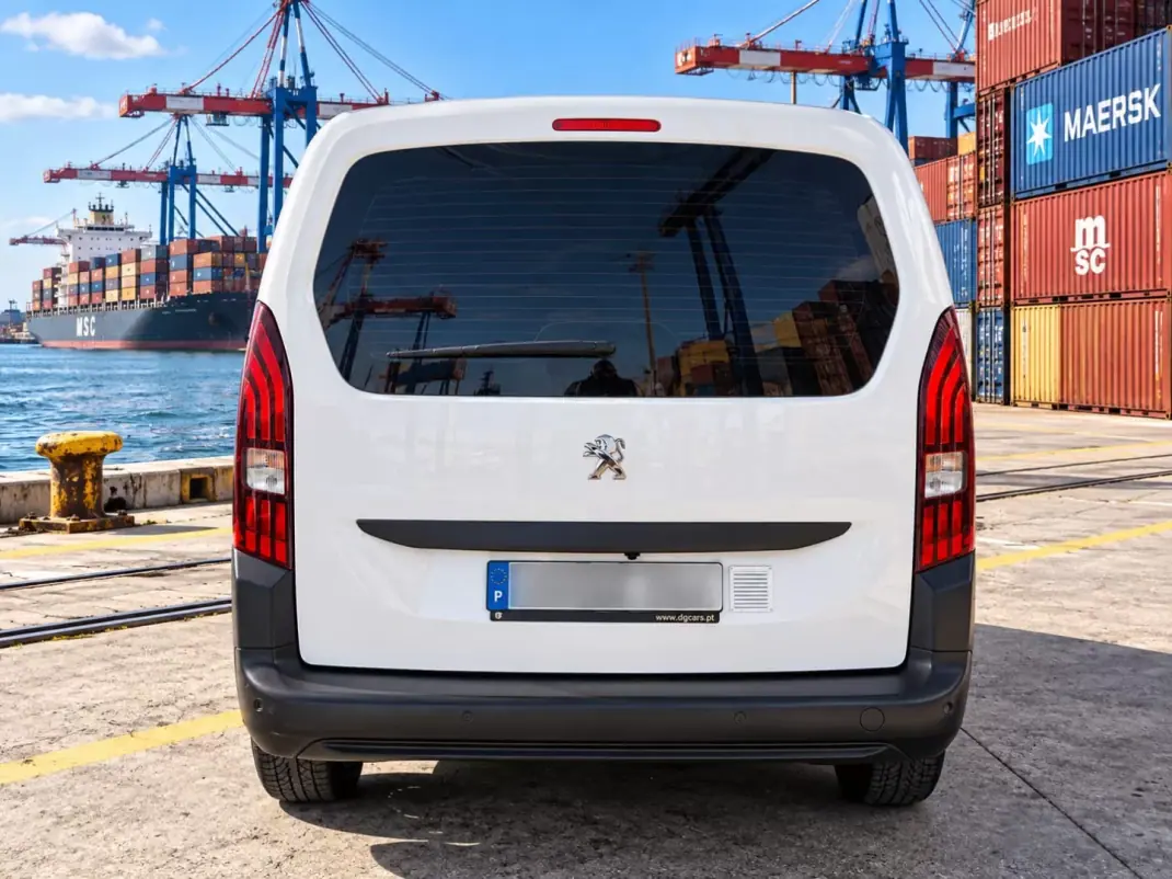 Peugeot Partner 2021 - 14990 EUR, 160973 km - 160973km - foto 12 de 32