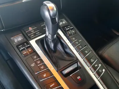 Porsche Macan 2016 - 47500 EUR, 141000 km - AUTO.MOTO.pt - 141000km - foto 21 de 23