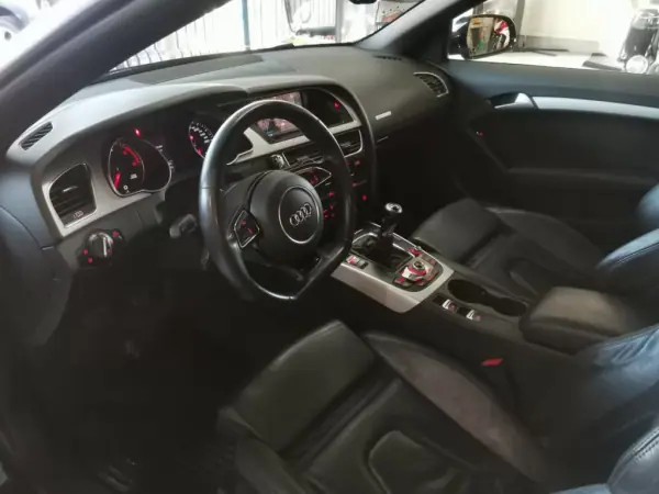 Audi A5 Cabrio 2016 - 21900 EUR, 163000 km - AUTO.MOTO.pt - 163000km - foto 17 de 20