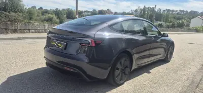 Tesla Model 3 2025 - 39750 EUR, 35000 km - 35000km - foto 21 de 21