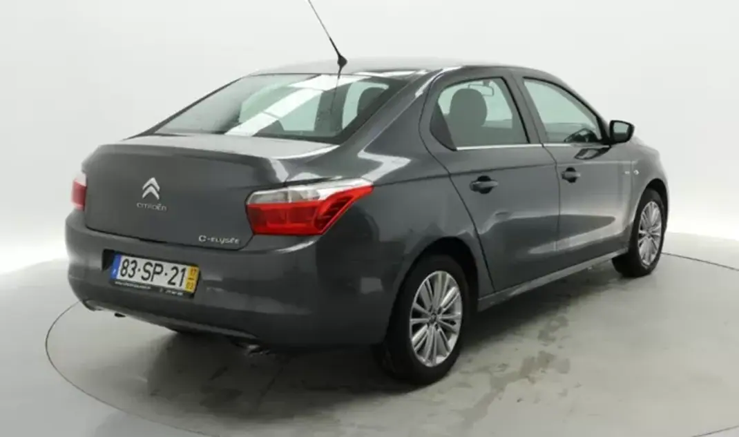 Citroën C-Elysée 2016 - 9490 EUR, 97000 km - AUTO.MOTO.pt - 97000km - foto 5 de 17