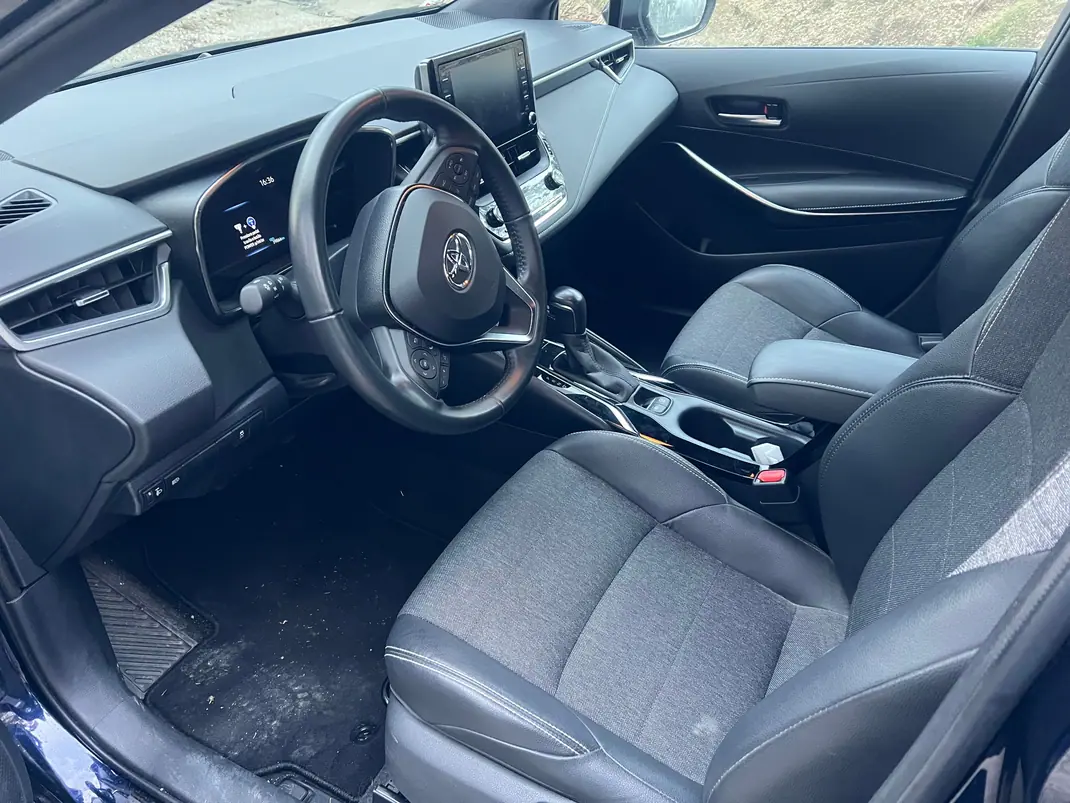 Toyota Corolla Touring Sports 2021 - 23500 EUR, 48000 km - 48000km - foto 8 de 10