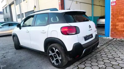 Citroën C3 Aircross 2019 - 11600 EUR, 94000 km - AUTO.MOTO.pt - 94000km - foto 13 de 17