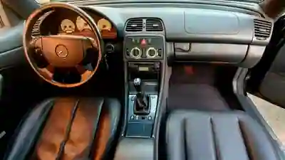 Mercedes-Benz CLK 200 1999 - 7750 EUR, 162000 km - AUTO.MOTO.pt - 162000km - foto 8 de 10