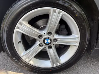 BMW 318 2016 - 15250 EUR, 172000 km - AUTO.MOTO.pt - 172000km - foto 5 de 27