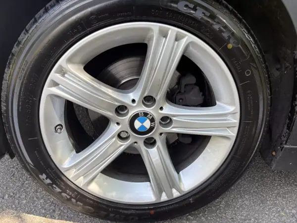 BMW 318 2016 - 15250 EUR, 172000 km - AUTO.MOTO.pt - 172000km - foto 5 de 27