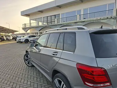 Mercedes-Benz GLK 250 2014 - 22500 EUR, 139500 km - AUTO.MOTO.pt - 139500km - foto 10 de 32