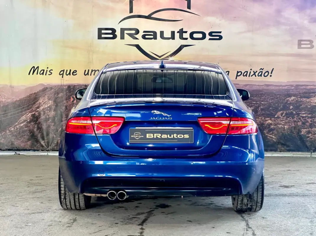 Jaguar XE 2017 - 16900 EUR, 230128 km - AUTO.MOTO.pt - 230128km - foto 8 de 28