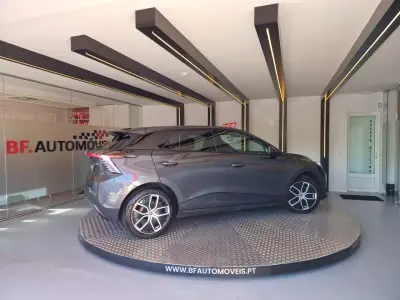 MG MG4 2024 - 25500 EUR, 19755 km - 19755km - foto 7 de 55