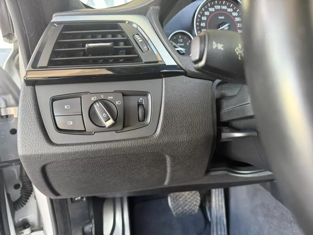 BMW 420 Gran Coupé 2015 - 27900 EUR, 79498 km - AUTO.MOTO.pt - 79498km - foto 28 de 39