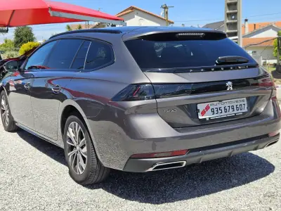 Peugeot 508 SW 2021 - 21500 EUR, 100130 km - AUTO.MOTO.pt - 100130km - foto 18 de 77