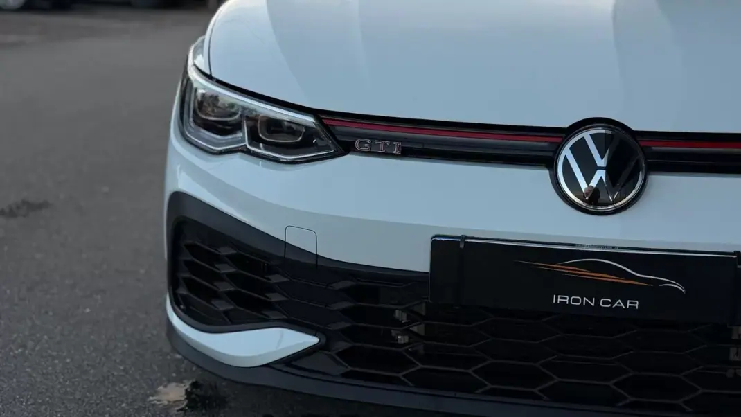 Volkswagen Golf 2021 - 39900 EUR, 55600 km - AUTO.MOTO.pt - 55600km - foto 4 de 26