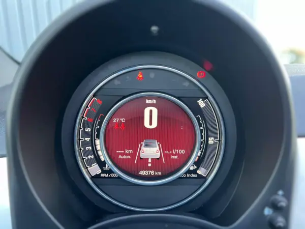 Fiat 500 2022 - 16500 EUR, 49372 km - AUTO.MOTO.pt - 49372km - foto 16 de 20