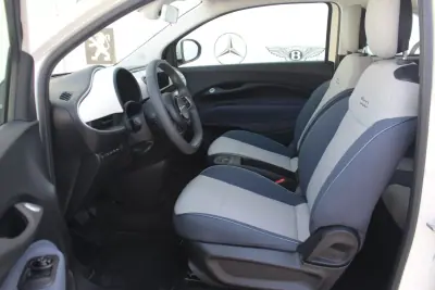 Fiat 500e 2022 - 18980 EUR, 25923 km - AUTO.MOTO.pt - 25923km - foto 9 de 10