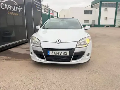 Renault Mégane Coupe 2009 - 6800 EUR, 205000 km - AUTO.MOTO.pt - 205000km - foto 6 de 13
