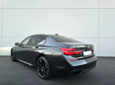 BMW 740 2017 - 35900 EUR, 125000 km - AUTO.MOTO.pt - 125000km - foto 10 de 54