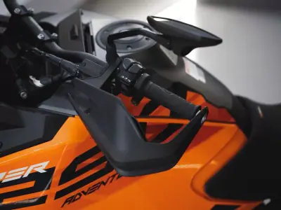 KTM 1190 RC8 R Race Spec 2024 - 20990 EUR, 2705 km - AUTO.MOTO.pt - 2705km - foto 13 de 14