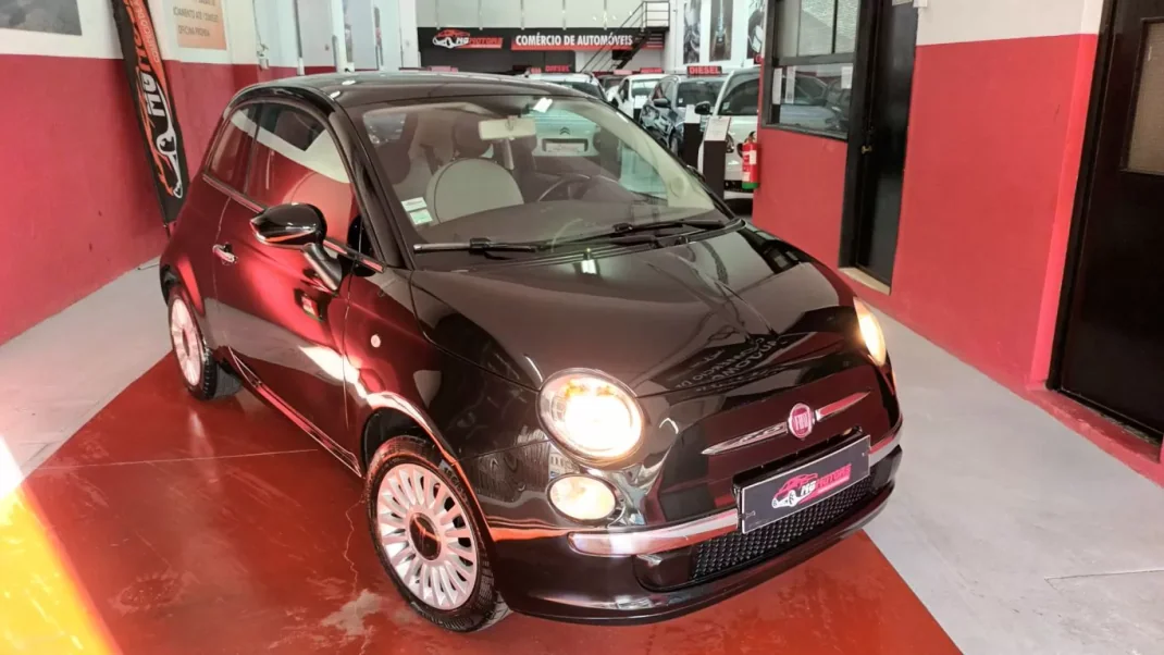 Fiat 500 2014 - 9500 EUR, 76319 km - AUTO.MOTO.pt - 76319km - foto 1 de 49