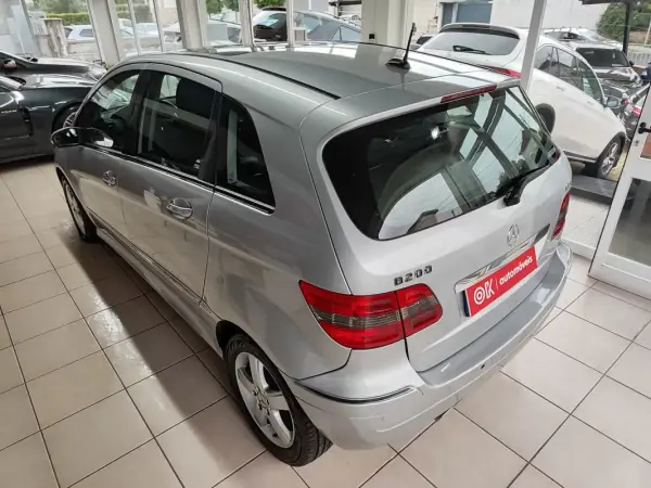 Mercedes-Benz B 200 2006 - 8250 EUR, 190000 km - AUTO.MOTO.pt - 190000km - foto 8 de 34
