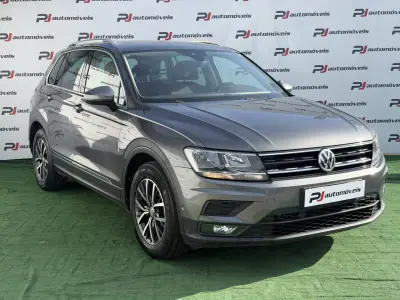 Volkswagen Tiguan 2017 - 19990 EUR, 165504 km - AUTO.MOTO.pt - 165504km - foto 4 de 21