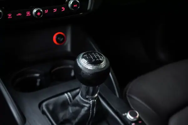 Audi A3 2014 - 12890 EUR, 182486 km - AUTO.MOTO.pt - 182486km - foto 18 de 30