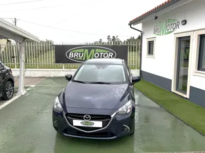 Mazda 2 2019 - 14350 EUR, 55422 km - AUTO.MOTO.pt - 55422km - foto 2 de 17
