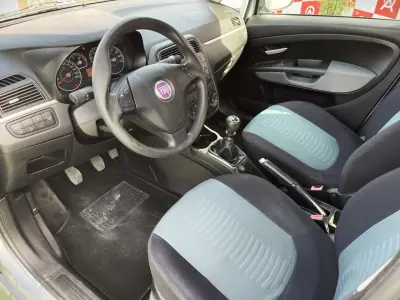 Fiat Grande Punto 2008 - 4990 EUR, 112345 km - AUTO.MOTO.pt - 112345km - foto 10 de 15
