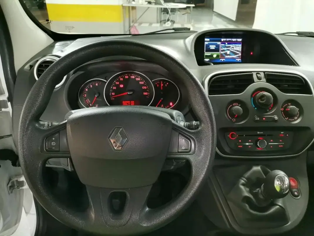 Renault Kangoo 2020 - 20750 EUR, 64000 km - AUTO.MOTO.pt - 64000km - foto 3 de 5