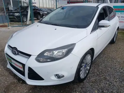 Ford Focus 2012 - 7950 EUR, 136113 km - AUTO.MOTO.pt - 136113km - foto 4 de 25