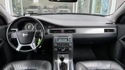 Volvo XC 70 2011 - 13999 EUR, 256121 km - AUTO.MOTO.pt - 256121km - foto 10 de 23