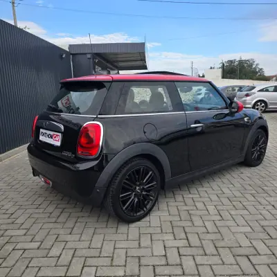 MINI Cooper 2015 - 14950 EUR, 172223 km - AUTO.MOTO.pt - 172223km - foto 18 de 22