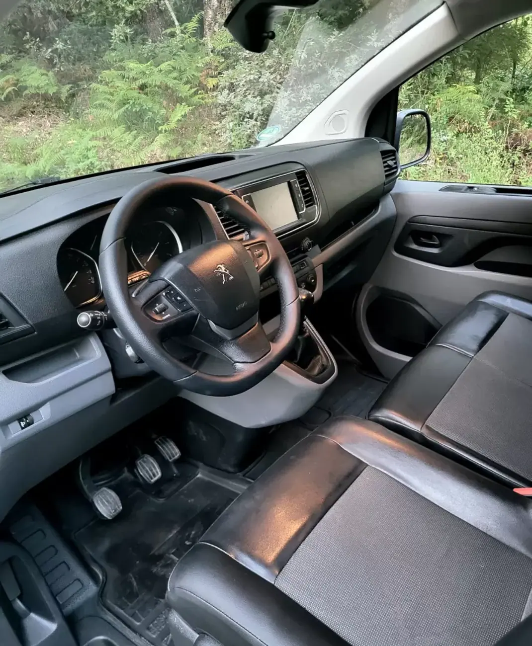 Peugeot Expert 2019 - 14990 EUR, 158000 km - AUTO.MOTO.pt - 158000km - foto 8 de 10