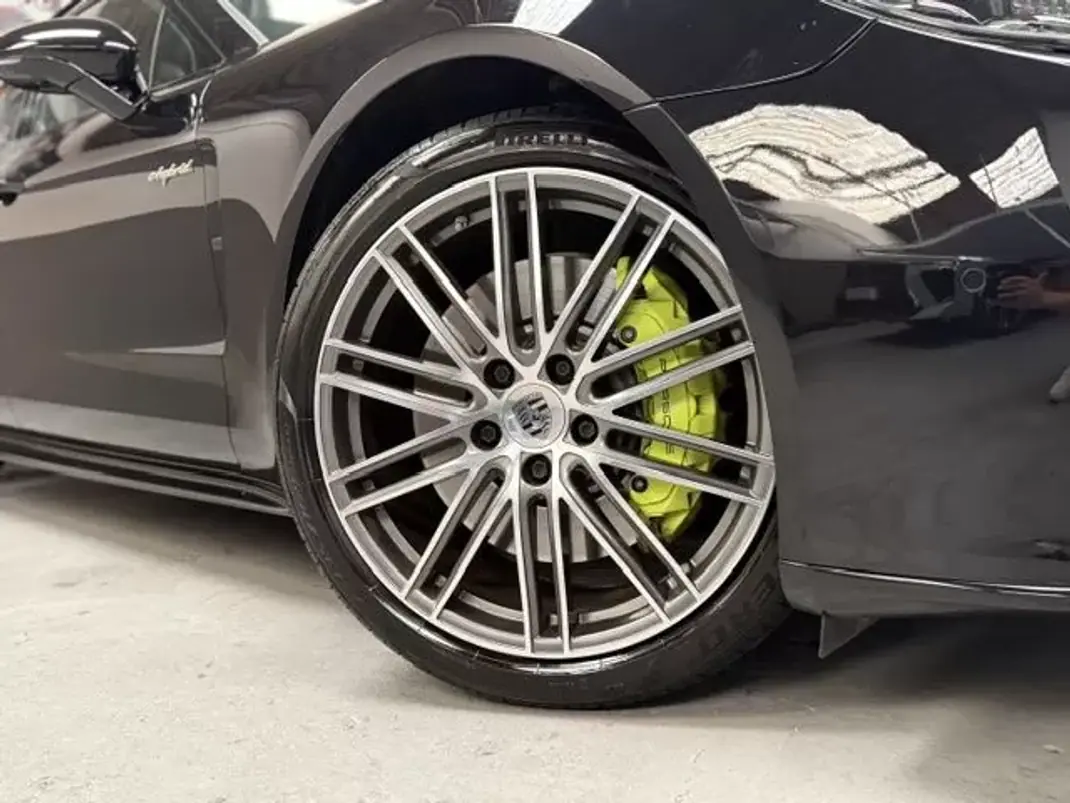 Porsche Panamera 2020 - 76990 EUR, 142770 km - 142770km - foto 25 de 25