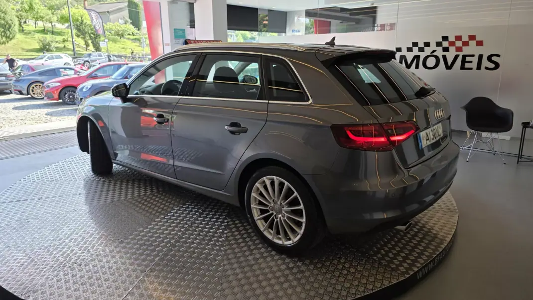Audi A3 Sportback 2013 - 9900 EUR, 274066 km - AUTO.MOTO.pt - 274066km - foto 20 de 58