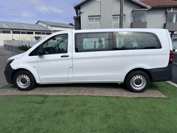Mercedes-Benz Vito Tourer 2018 - 24900 EUR, 175000 km - AUTO.MOTO.pt - 175000km - foto 17 de 49