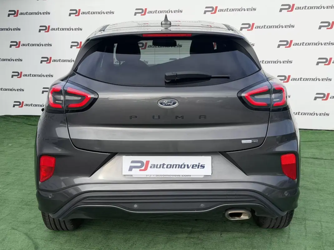 Ford Puma 2020 - 14500 EUR, 138496 km - AUTO.MOTO.pt - 138496km - foto 9 de 17