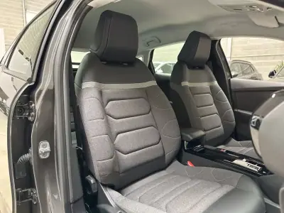 Citroën e-C4 2024 - 22950 EUR, 11949 km - AUTO.MOTO.pt - 11949km - foto 11 de 55