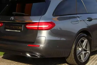Mercedes-Benz E 300 2019 - 23900 EUR, 178524 km - AUTO.MOTO.pt - 178524km - foto 17 de 18