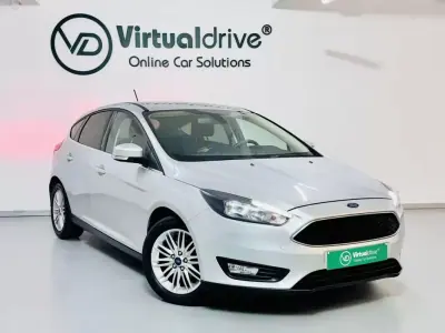 Ford Focus 2018 - 9950 EUR, 76000 km - AUTO.MOTO.pt - 76000km - foto 3 de 50