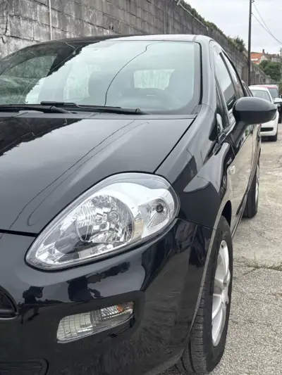 Fiat Punto Evo 2015 - 4500 EUR, 135000 km - AUTO.MOTO.pt - 135000km - foto 2 de 17