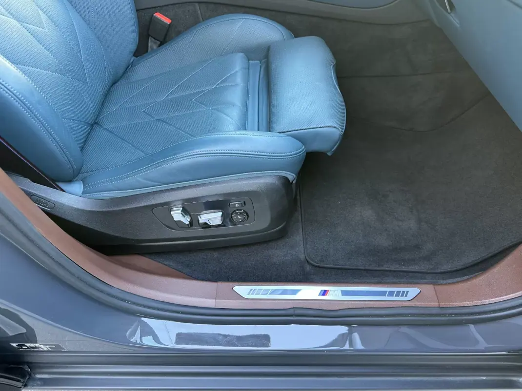 BMW XM 2024 - 125000 EUR, 38000 km - AUTO.MOTO.pt - 38000km - foto 61 de 66