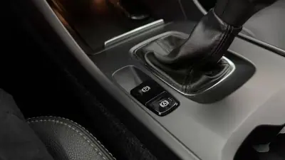 Volvo XC 40 2018 - 24990 EUR, 65080 km - 65080km - foto 26 de 30