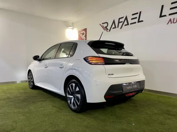 Peugeot 208 2024 - 15450 EUR, 18000 km - AUTO.MOTO.pt - 18000km - foto 6 de 29