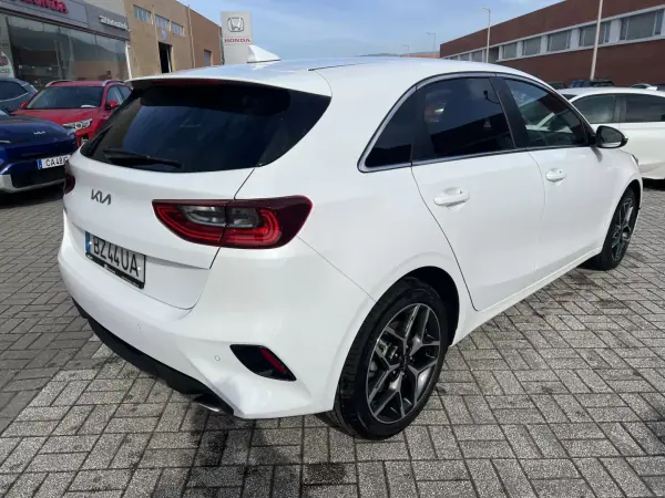 Kia Ceed 2025 - 23900 EUR, 10 km - AUTO.MOTO.pt - 10km - foto 6 de 20